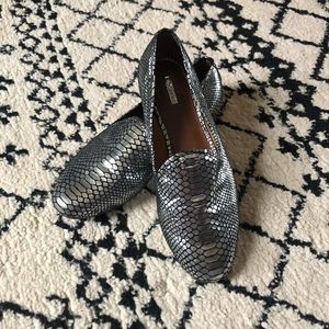 Matiko Silver Snakeskin Loafers